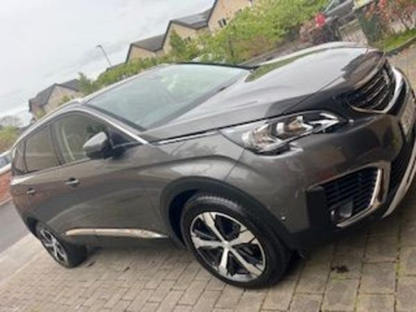 Peugeot 5008 MPV, Petrol, 2019, Grey