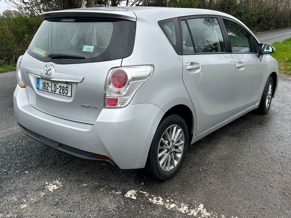 Toyota Verso MPV, Diesel, 2016, Silver