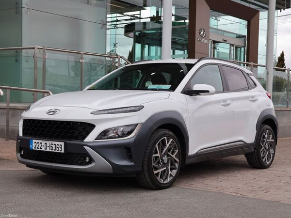 Hyundai KONA MPV, Petrol Hybrid, 2022, White