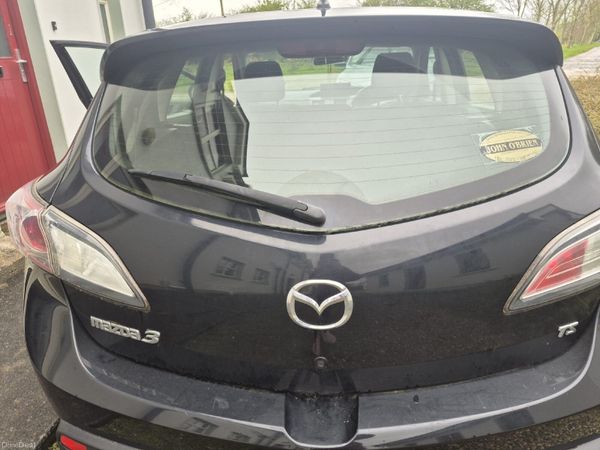 Mazda Mazda3 Hatchback, Diesel, 2012, Black
