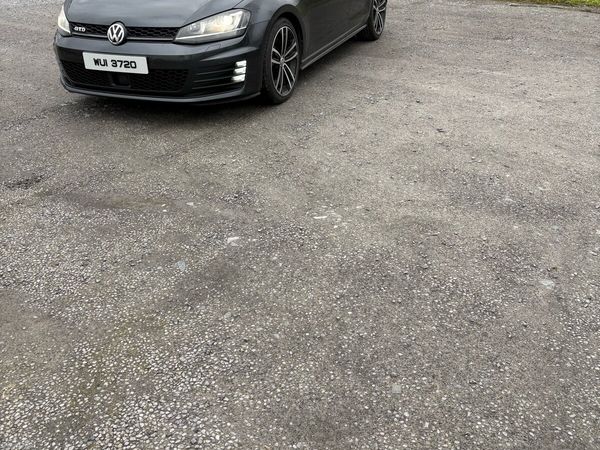 Volkswagen Golf Hatchback, Diesel, 2014, Grey