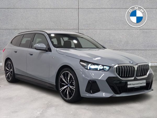 BMW 5-Series Estate, Petrol Plug-in Hybrid, 2025, Grey