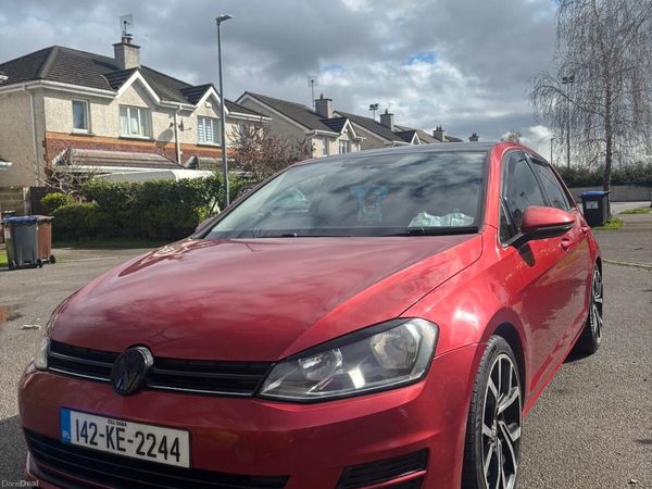 Volkswagen Golf Hatchback, Diesel, 2014, Red
