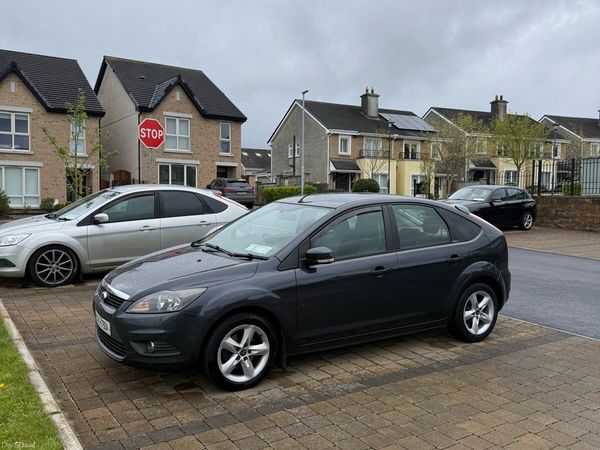 Ford Focus Hatchback, Diesel, 2010, Grey