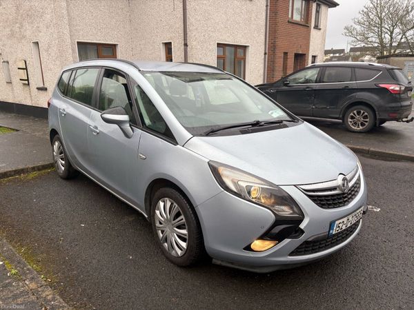 Vauxhall Zafira MPV, Diesel, 2015, Silver
