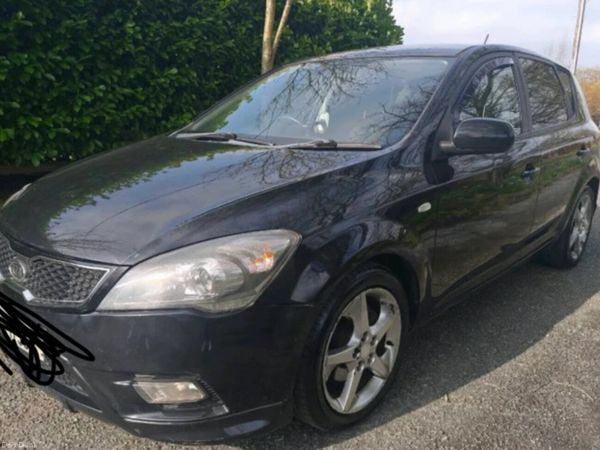Kia Ceed Hatchback, Diesel, 2009, Black