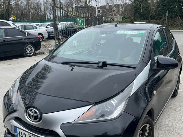 Toyota Aygo Hatchback, Petrol, 2014, Black