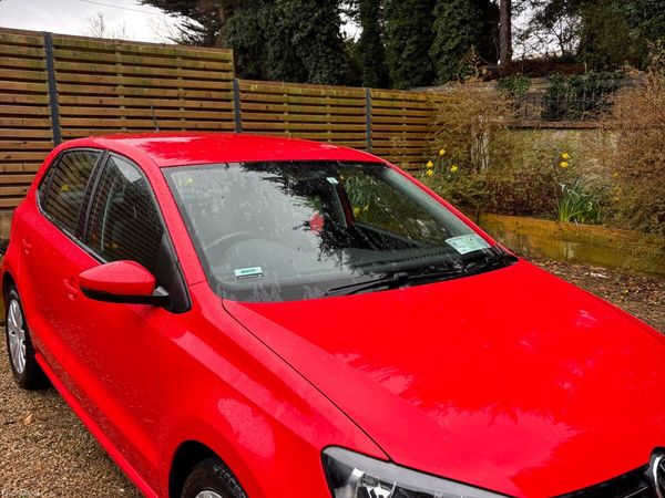 Volkswagen Polo Hatchback, Petrol, 2014, Red