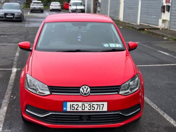 Volkswagen Polo Hatchback, Petrol, 2015, Red