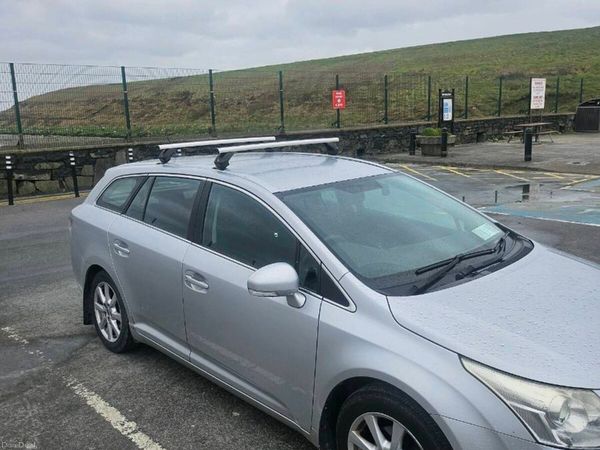 Toyota Avensis Estate, Diesel, 2012, Silver