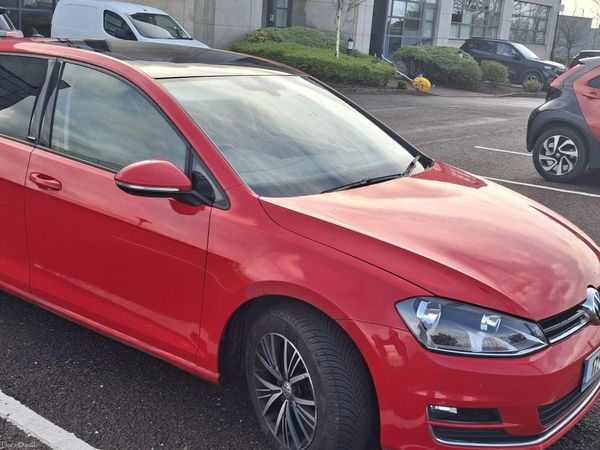 Volkswagen Golf Estate, Diesel, 2017, Red