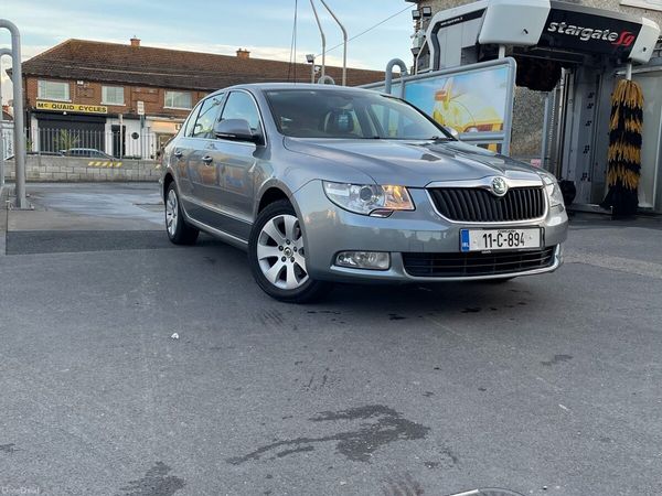 Skoda Superb Saloon, Diesel, 2011, Grey