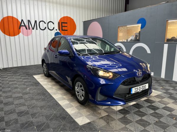 Toyota Yaris Hatchback, Petrol Hybrid, 2022, Blue