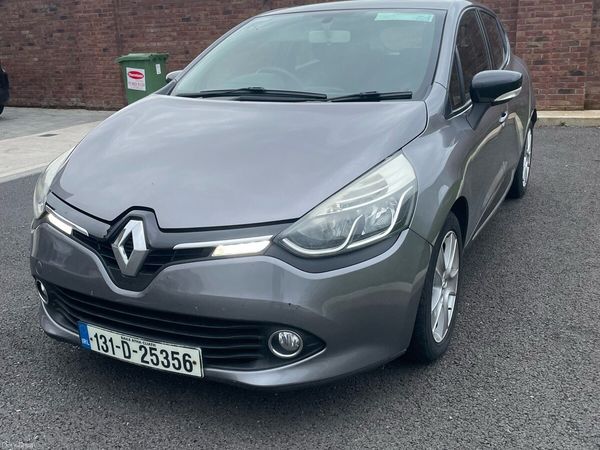 Renault Clio Hatchback, Petrol, 2013, Grey