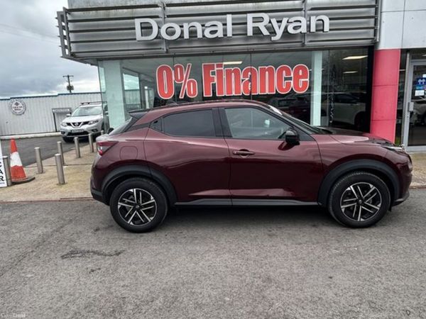 Nissan Juke MPV, Petrol, 2025, Red