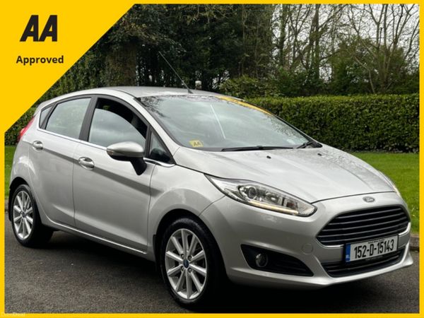 Ford Fiesta Hatchback, Petrol, 2015, Silver