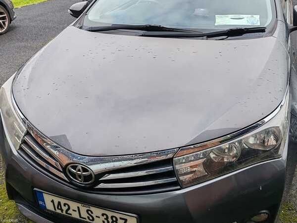 Toyota Corolla Saloon, Diesel, 2014, Grey