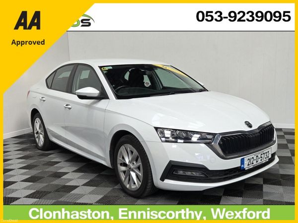 Skoda Octavia Saloon, Diesel, 2021, White