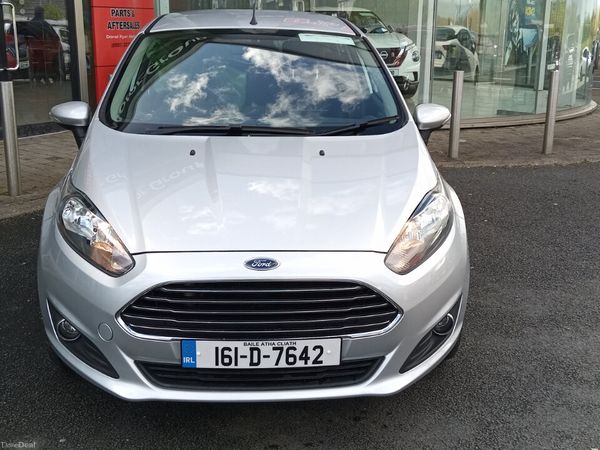 Ford Fiesta Hatchback, Petrol, 2016, Silver