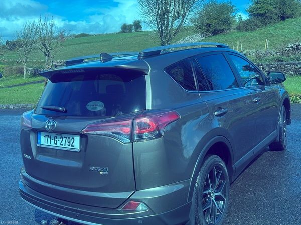 Toyota RAV4 SUV, Diesel, 2017, Brown