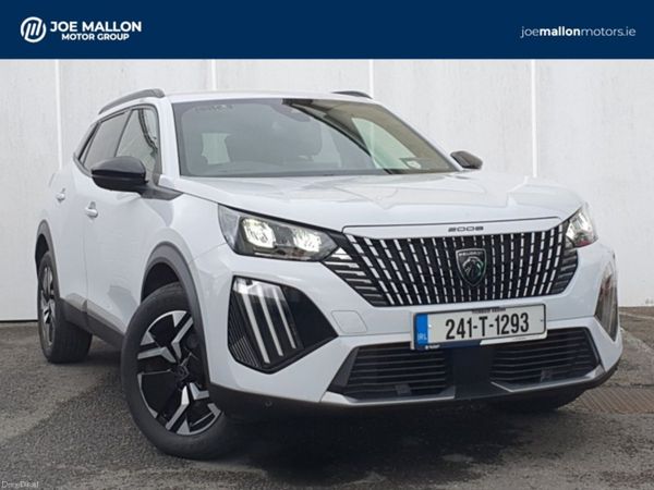 Peugeot 2008 MPV, Petrol, 2024, White