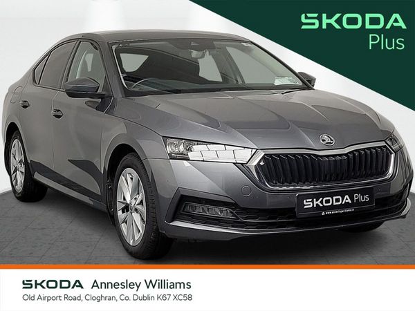 Skoda Octavia Saloon, Petrol, 2023, Grey