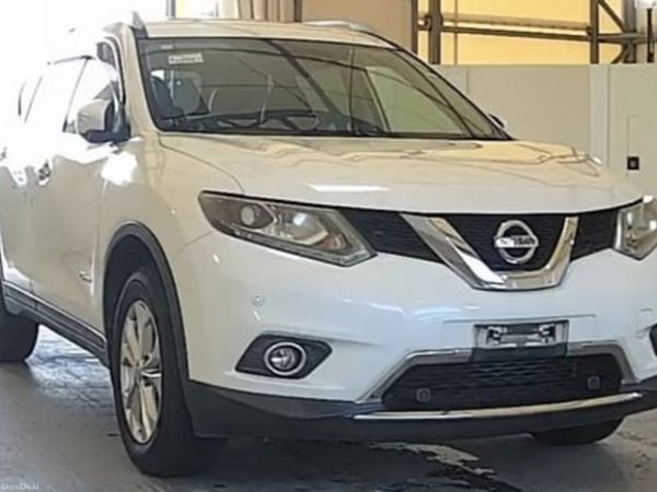 Nissan X-Trail SUV, Petrol Hybrid, 2015, White