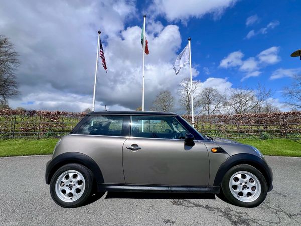 Mini Cooper Hatchback, Diesel, 2011, Silver