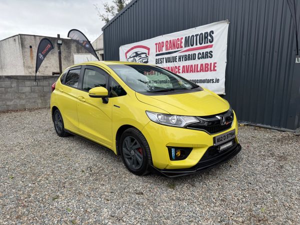 Honda Fit Hatchback, Petrol Hybrid, 2016, Yellow