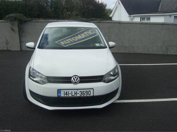 Volkswagen Polo Hatchback, Petrol, 2014, White