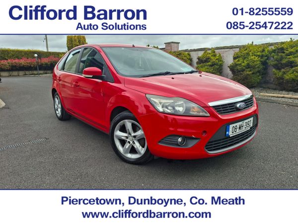 Ford Focus Hatchback, Petrol, 2008, Red