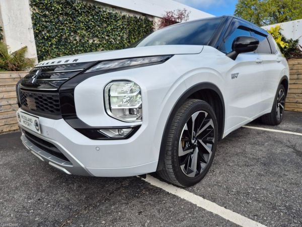 Mitsubishi Outlander SUV, Petrol Plug-in Hybrid, 2023, White