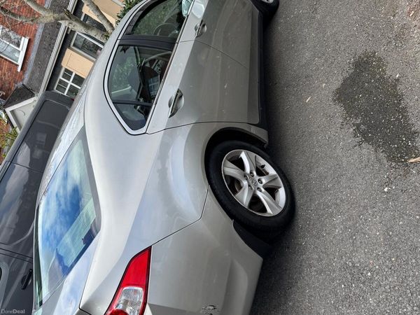 Honda Accord Saloon, Diesel, 2009, Silver