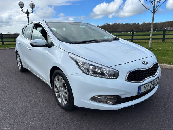 Kia Ceed Hatchback, Diesel, 2014, White