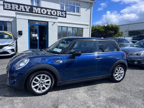 Mini Cooper Hatchback, Petrol, 2017, Blue