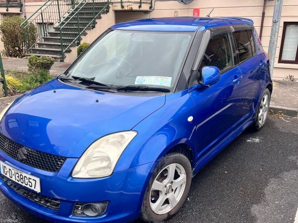 Suzuki Swift Hatchback, Petrol, 2010, Blue
