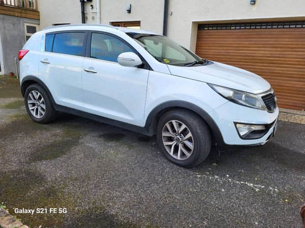 Kia Sportage SUV, Diesel, 2015, White