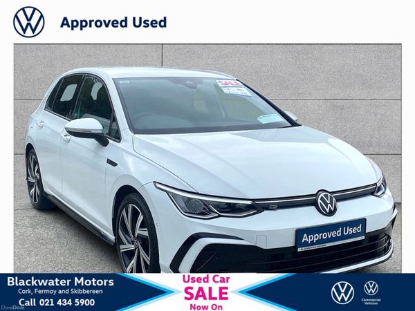 Volkswagen Golf Estate, Petrol, 2023, White