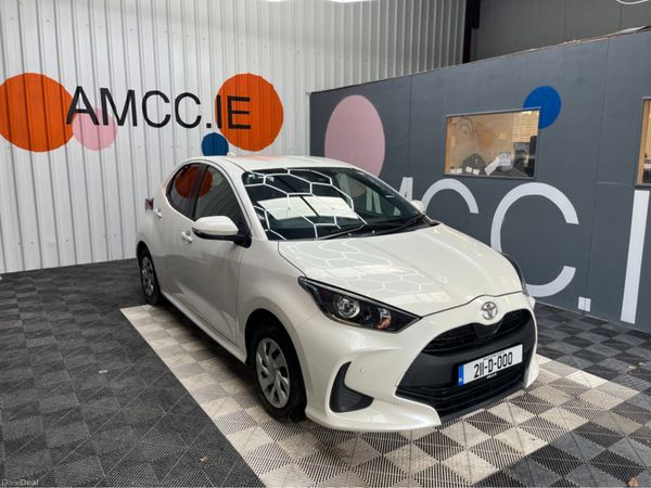 Toyota Yaris Hatchback, Petrol, 2021, White