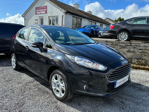 Ford Fiesta Hatchback, Petrol, 2015, Black