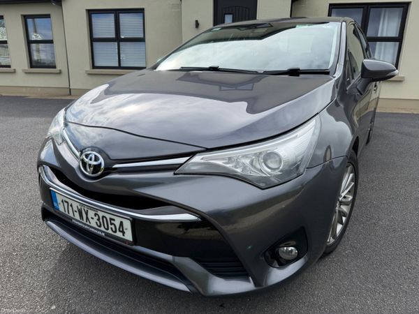 Toyota Avensis Saloon, Diesel, 2017, Grey