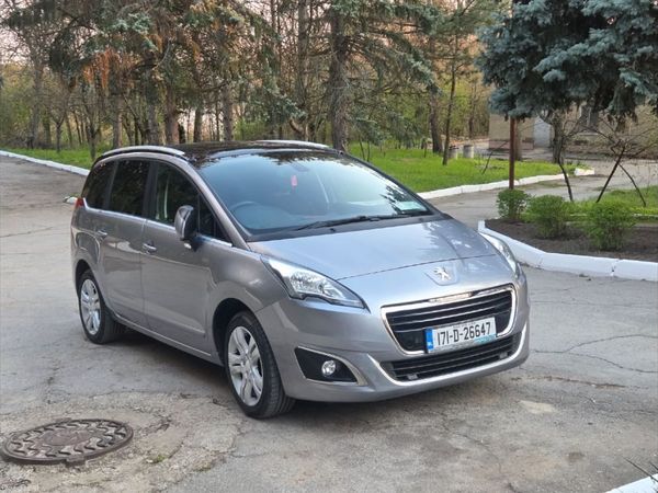Peugeot 5008 MPV, Diesel, 2017, Grey