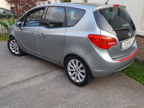 Opel Meriva MPV, Diesel, 2012, Silver