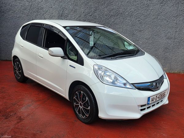 Honda Fit Hatchback, Petrol Hybrid, 2014, White