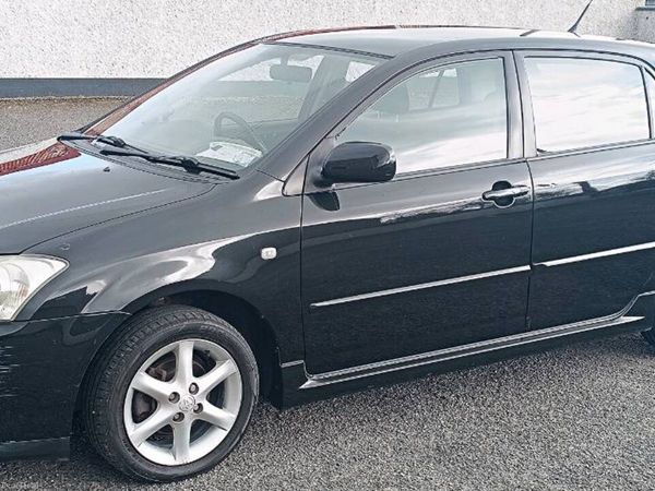 Toyota Corolla Hatchback, Petrol, 2005, Black