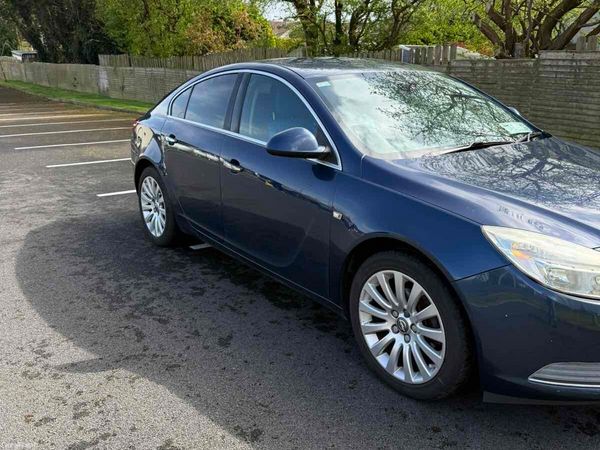 Opel Insignia Hatchback, Diesel, 2011, Blue