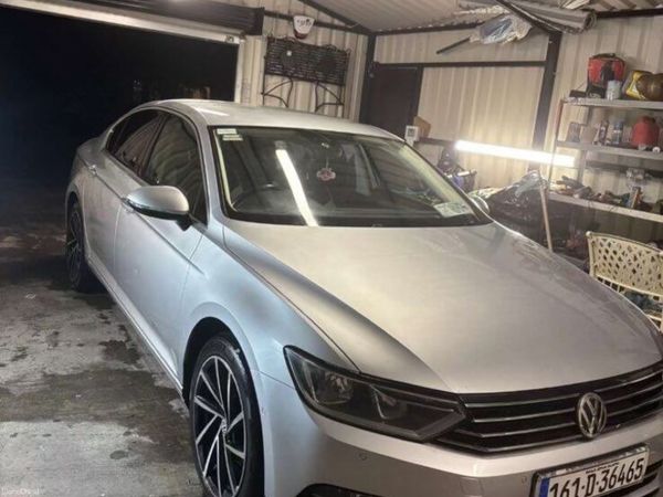 Volkswagen Passat Saloon, Diesel, 2016, Silver