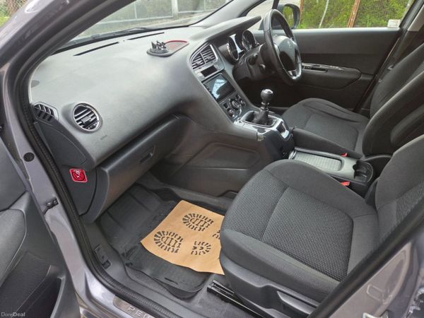 Peugeot 5008 MPV, Diesel, 2017, Grey