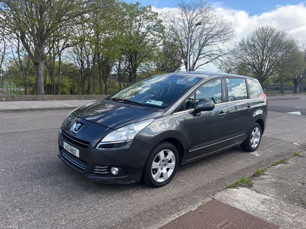 Peugeot 5008 MPV, Diesel, 2011, Grey