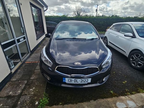 Kia Ceed Hatchback, Diesel, 2013, Black